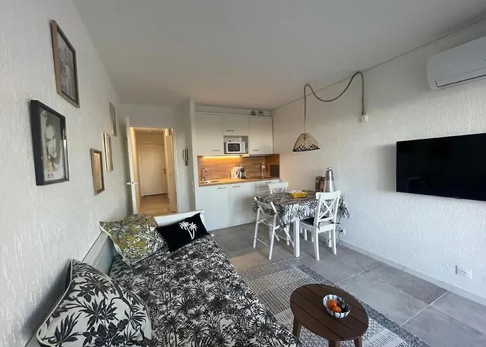 With Port View Terrace With Ac * Antibes