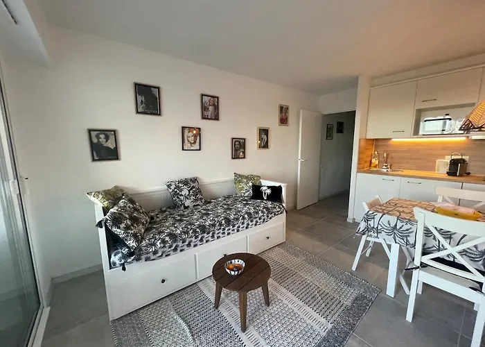 With Port View Terrace With Ac Apartment