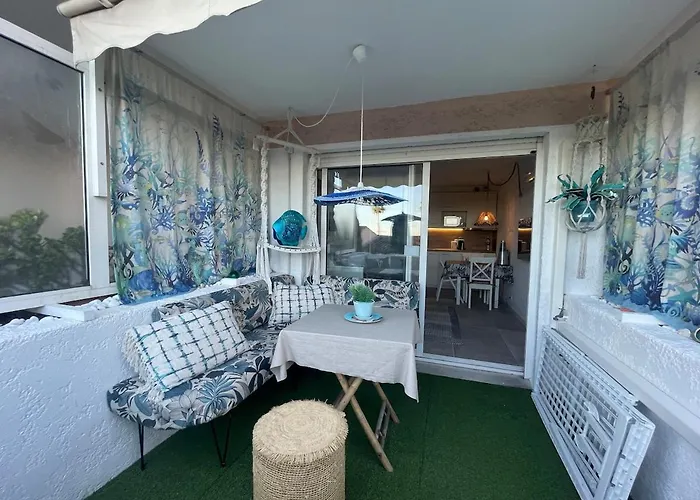 With Port View Terrace With Ac 昂蒂布